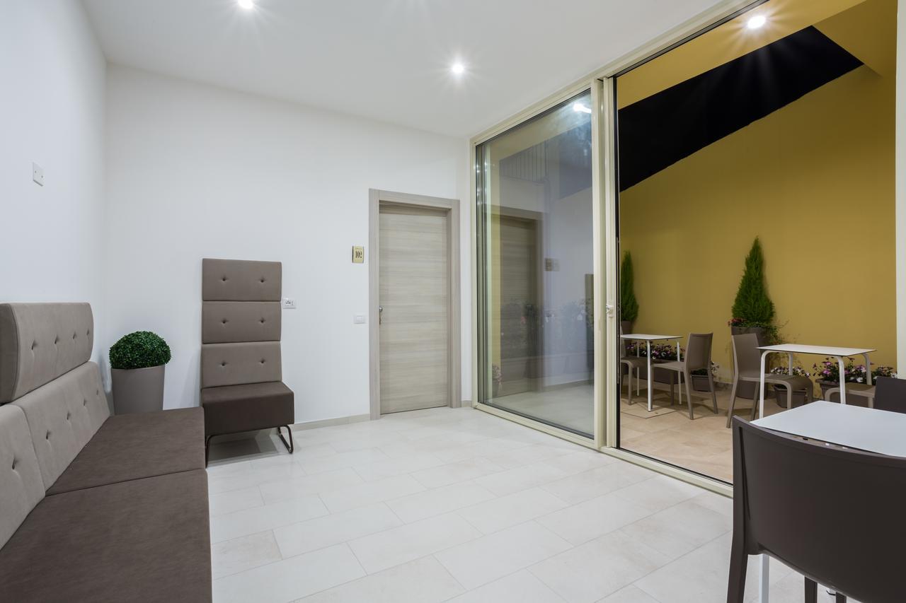 Th Collection Oristano
